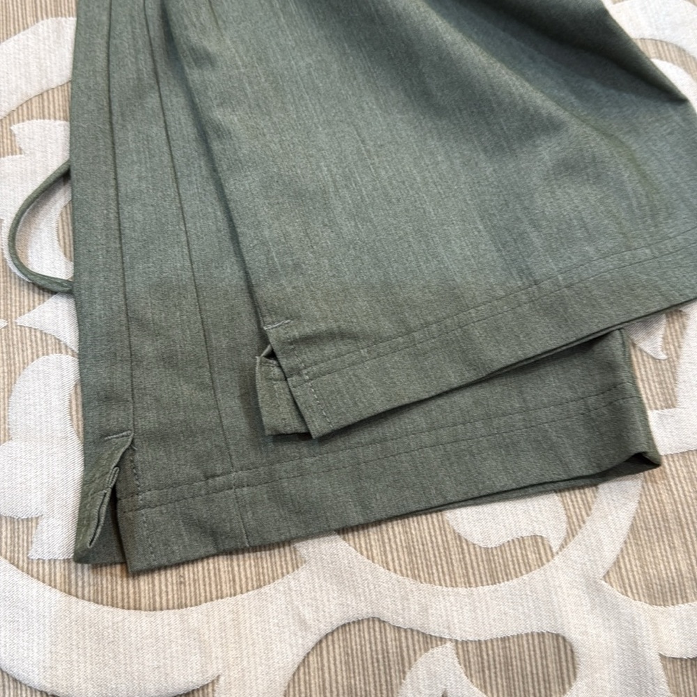 Grey's Anatomy Sage Green Scrub Top and pants - Picture 11 of 11